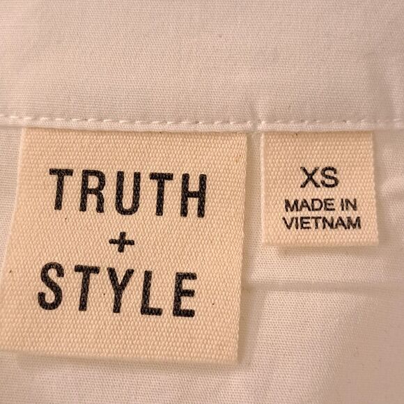 Truth + Style White Dolman Woven Sleeve Shirt w/Shark Bite Hem White/XS NWOT - Picture 11 of 15